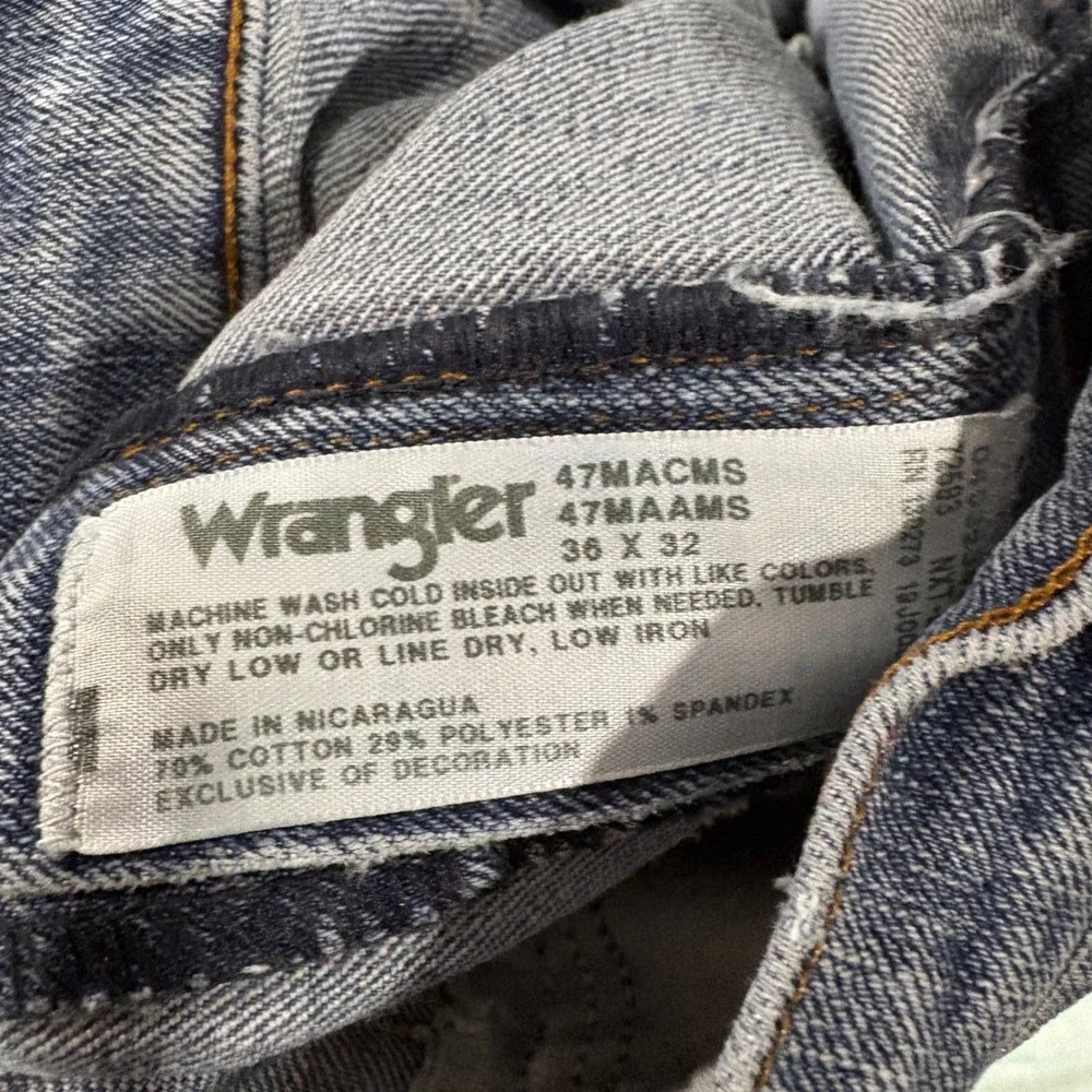 Wrangler 47MACMS Mens Blue Paint Splatter Cowboy Cut Jeans 36x32 Distressed